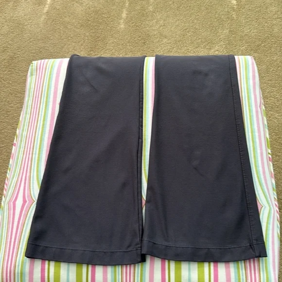 Women’s Nike athletic pants, wide leg gray size small (2-4) - Picture 4 of 7